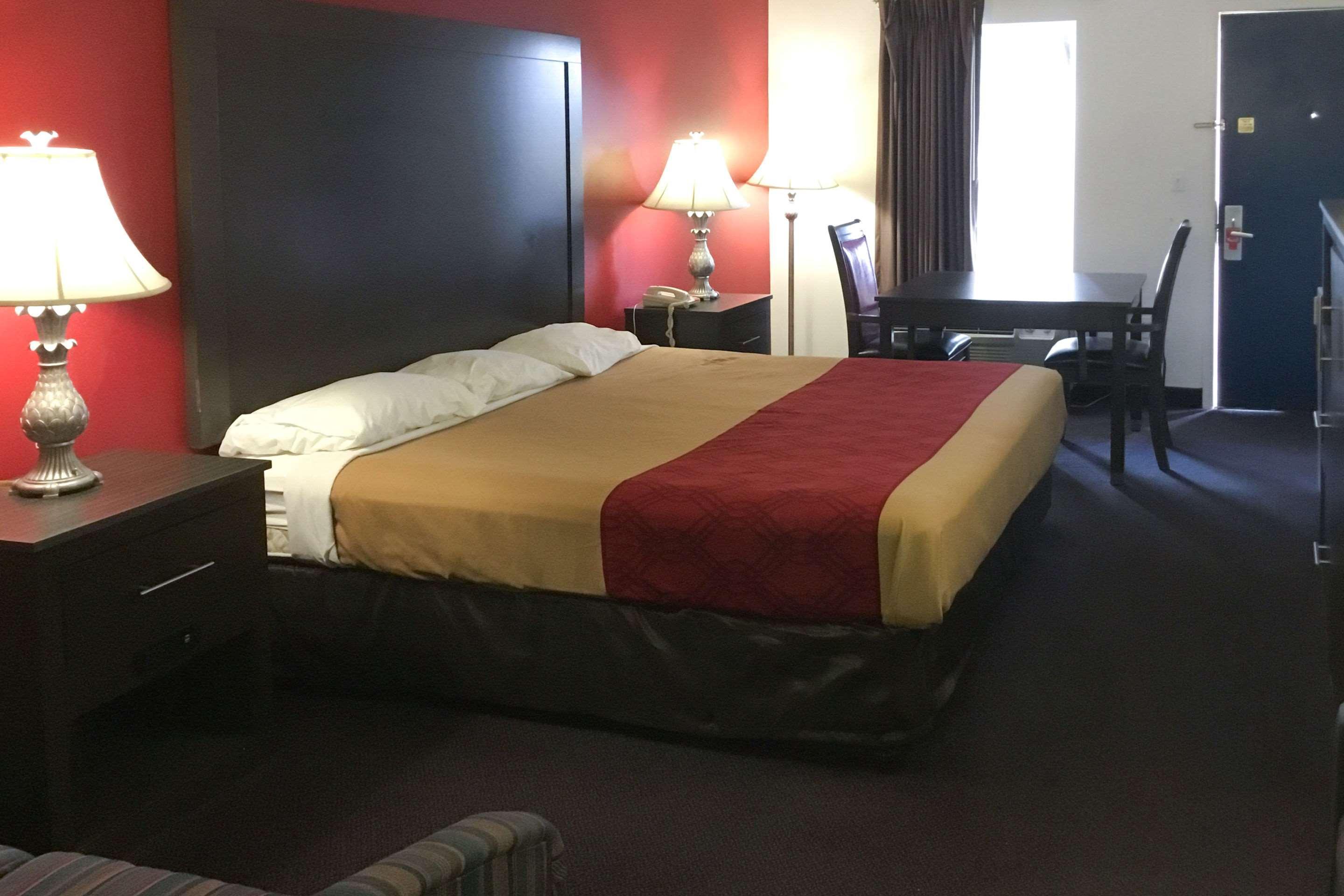 Econo Lodge Ruther Glen Buitenkant foto