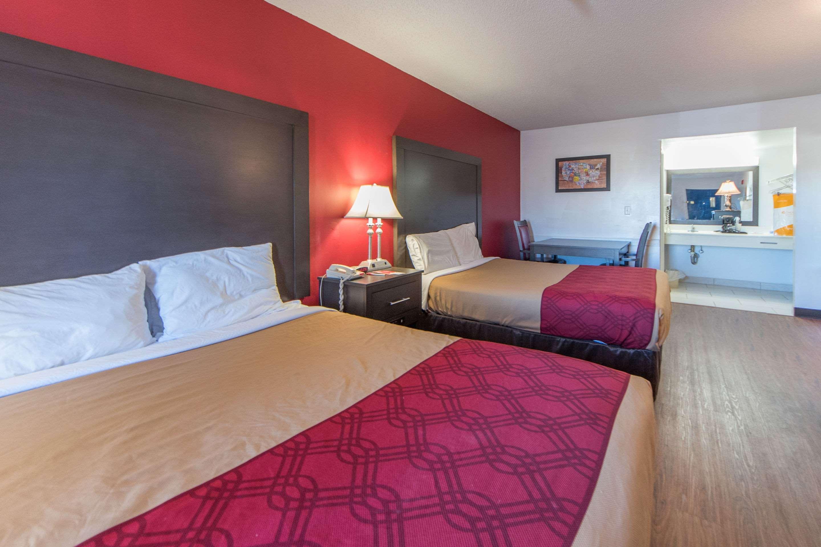 Econo Lodge Ruther Glen Buitenkant foto