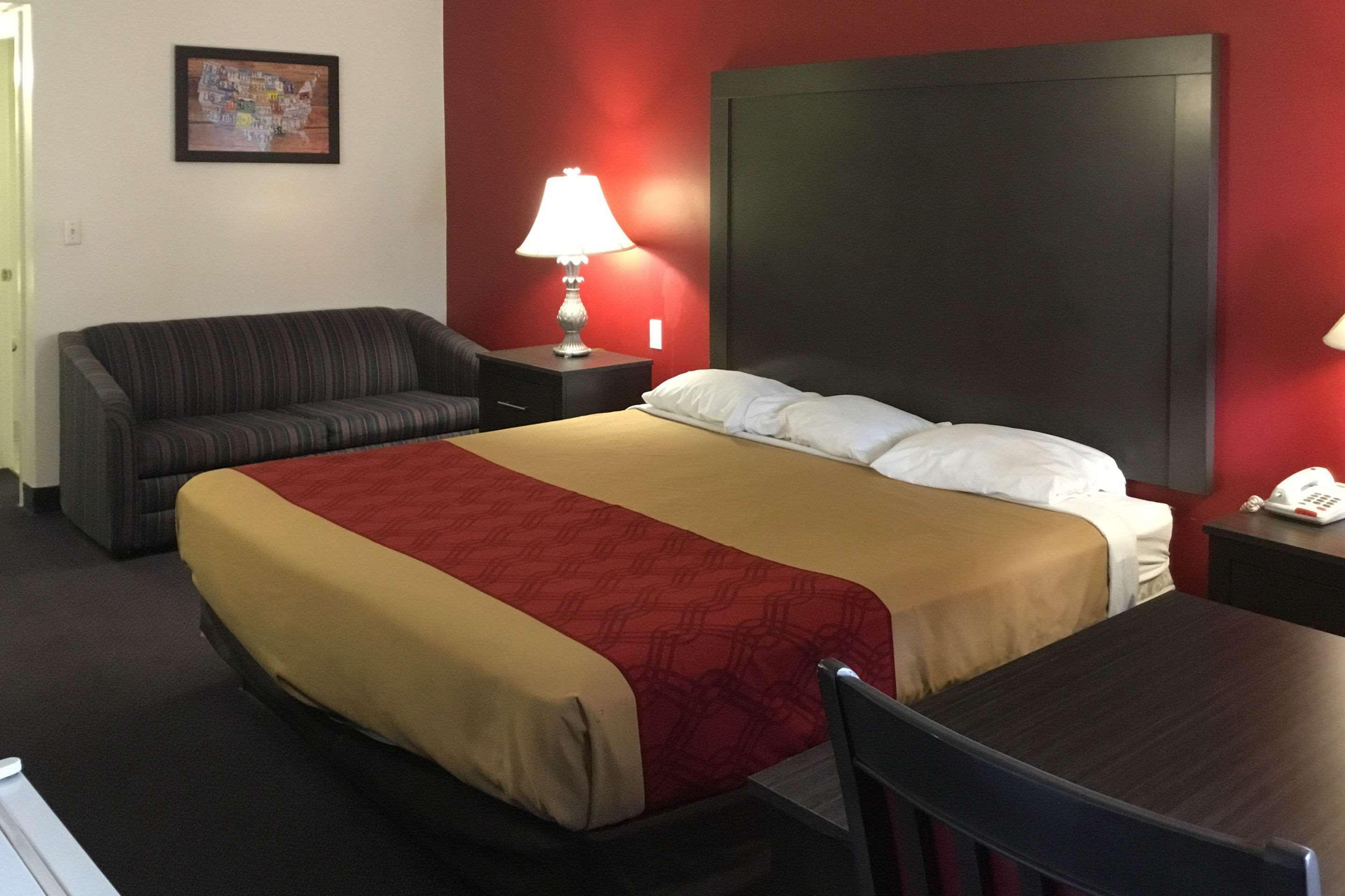 Econo Lodge Ruther Glen Buitenkant foto